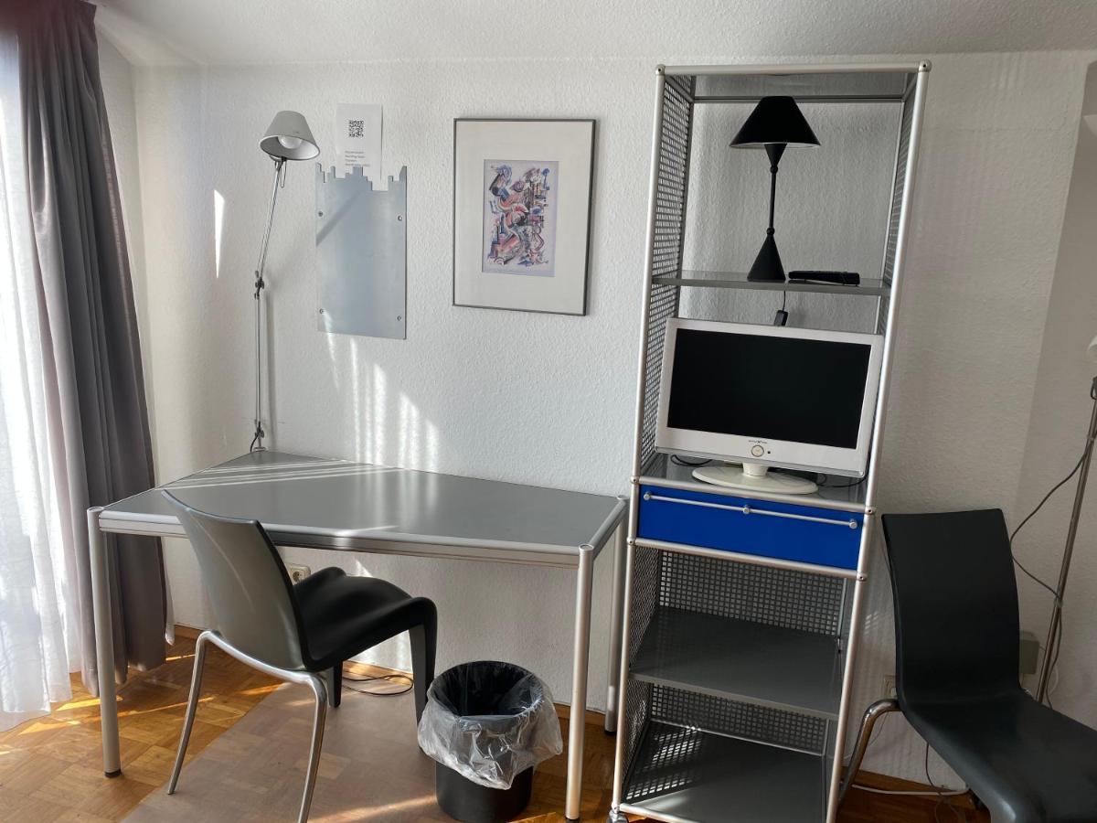 Apartmenthaus Zentrum Komfort Apartments Mit Minikuchen Verschiedener Grossen คาสเซล ภายนอก รูปภาพ